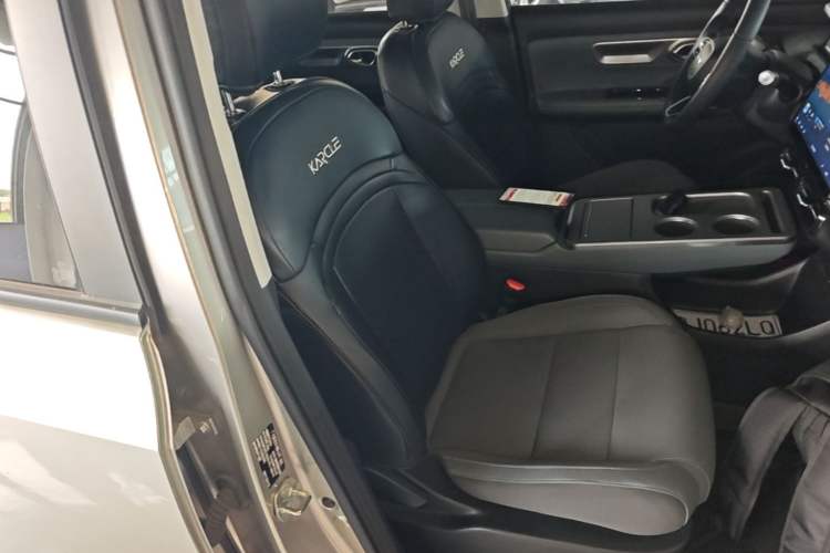 Used AION Y 2023 Plus 510 Enjoy Edition Right Front Seat