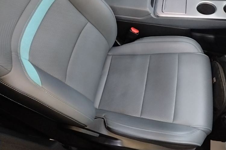 Used AION Y 2023 Younger Star Edition Right Front Seat