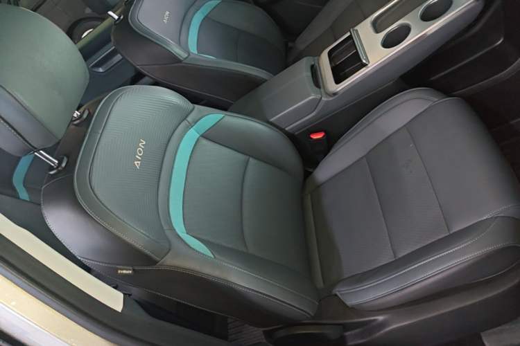 Used AION Y 2023 Plus 510 Smart Edition Right Front Seat
