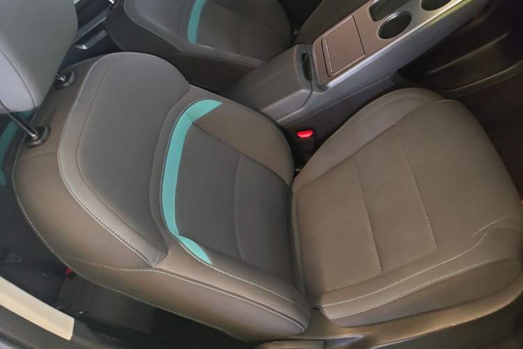 Used AION Y 2023 Plus 510 Executive Edition Right Front Seat