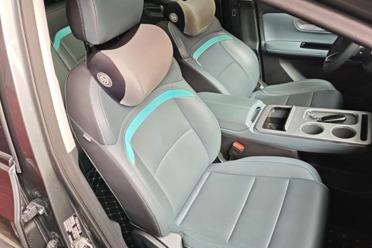 Used AION Y 2023 Plus 510 Smart Edition Right Front Seat