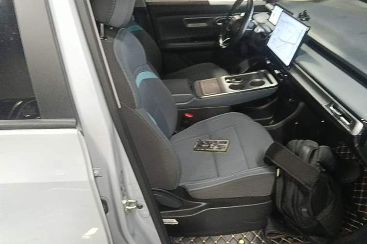 Used AION Y 2023 Plus 510 Enjoy Edition Right Front Seat