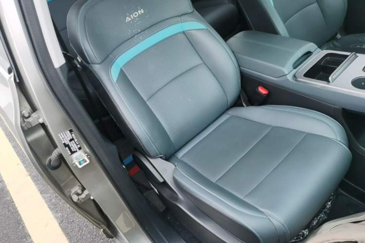 Used AION Y 2023 Plus 610 Smart Edition Ternary Lithium Right Front Seat