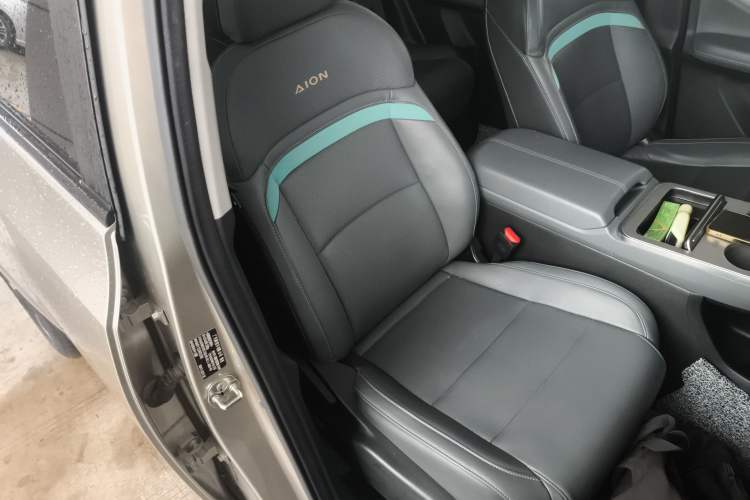 Used AION Y 2023 Plus 510 Smart Edition Right Front Seat