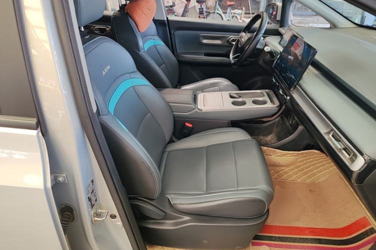 Used AION Y 2023 Younger Star Edition Right Front Seat