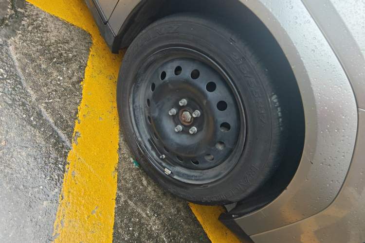 Used AION Y 2023 Plus 510 Enjoy Edition Right Front Wheel Hub