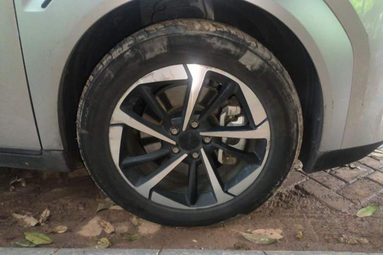 Used AION Y 2023 Younger Star Edition Right Front Wheel Hub