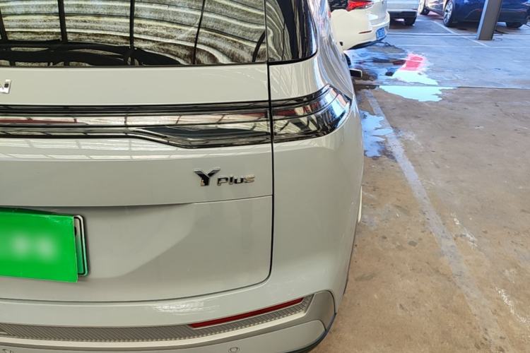 Used AION Y 2023 Plus 510 Smart Edition Right Rear Taillight