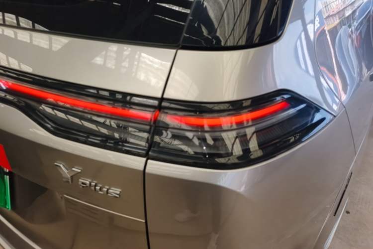 Used AION Y 2023 Plus 510 Enjoy Edition Right Rear Taillight