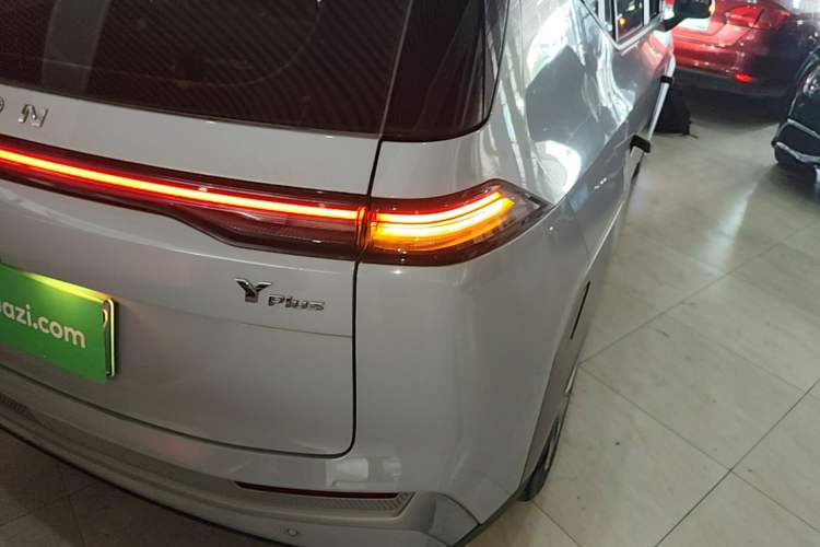 Used AION Y 2023 Plus 610 Enjoyment Edition Ternary Lithium Right Rear Taillight