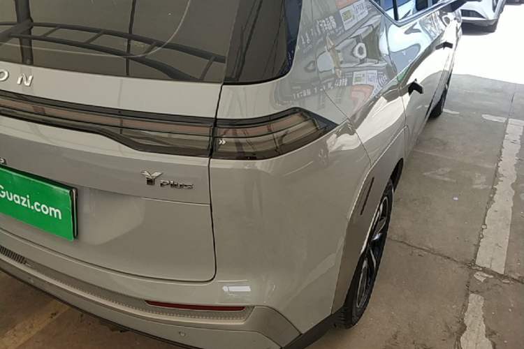Used AION Y 2023 Plus 510 Smart Edition Right Rear Taillight