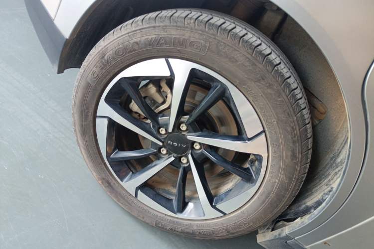 Used AION Y 2023 Plus 510 Smart Edition Right Rear Wheel Hub