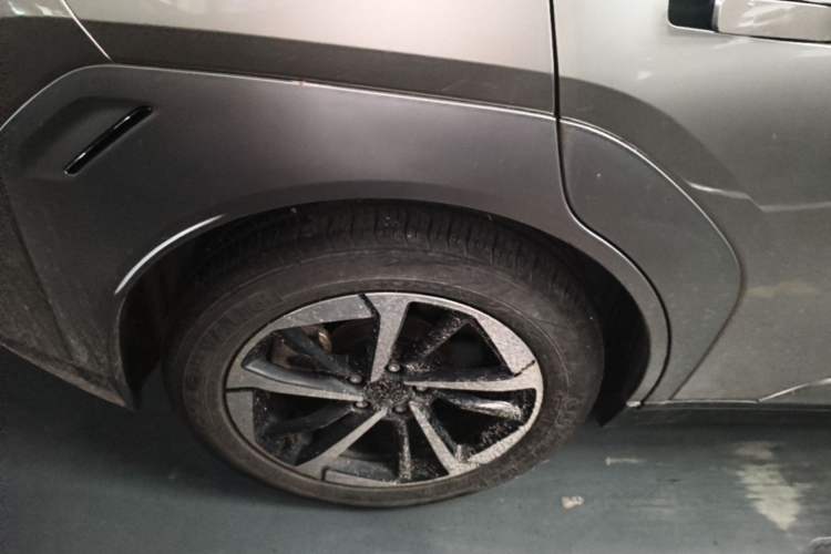 Used AION Y 2023 Plus 510 Smart Edition Right Rear Wheel Hub