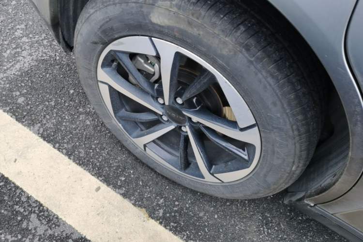 Used AION Y 2023 Plus 610 Smart Edition Ternary Lithium Right Rear Wheel Hub