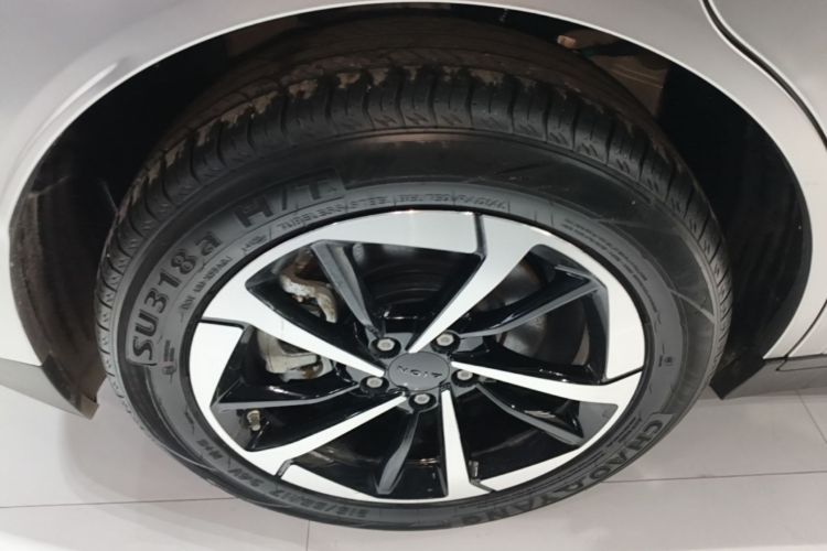 Used AION Y 2023 Plus 510 Smart Edition Right Rear Wheel Hub