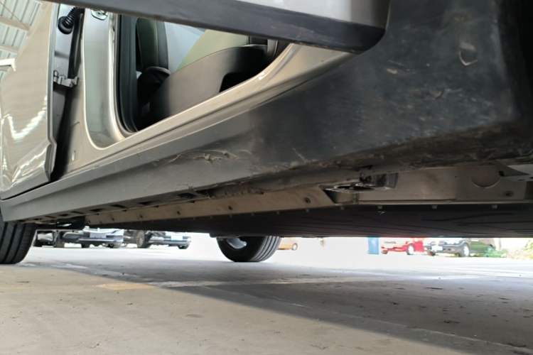 Used AION Y 2023 Plus 610 Smart Edition Ternary Lithium Right Side Sill