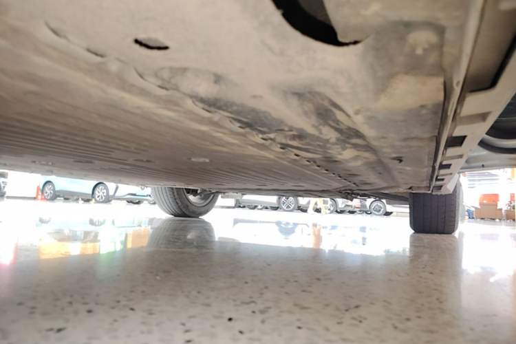 Used AION Y 2023 Younger Star Edition Right Side Sill