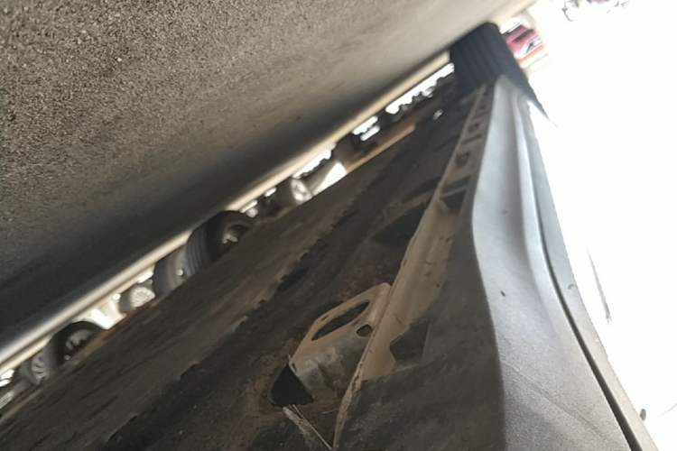 Used AION Y 2023 Plus 510 Smart Edition Right Side Sill