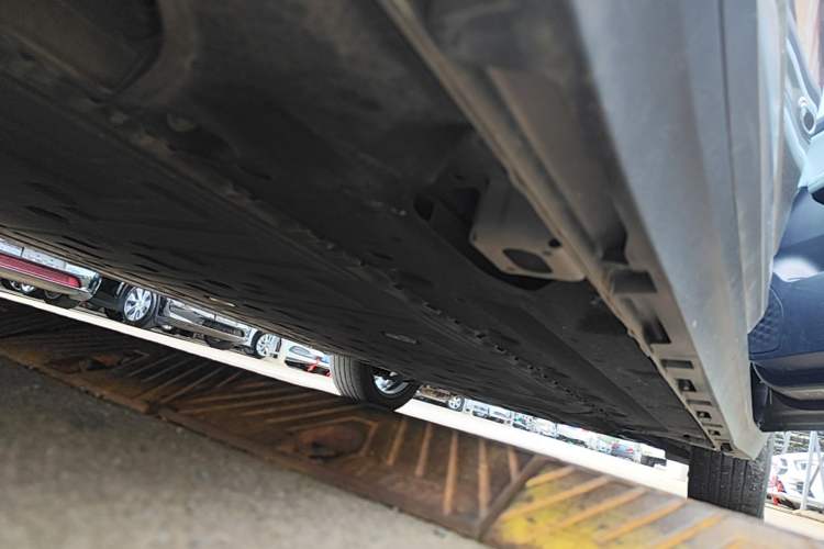 Used AION Y 2023 Plus 510 Tech Edition Right Side Sill