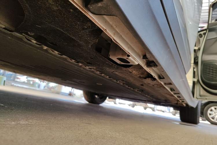 Used AION Y 2023 Younger Star Edition Right Side Sill