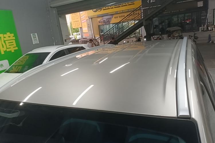 Used AION Y 2023 Younger Roof