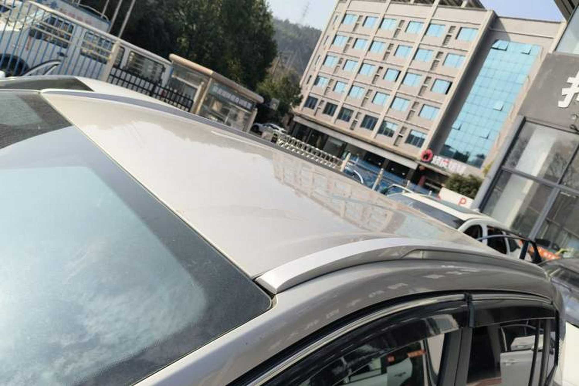 Used AION Y 2023 Plus 510 Enjoy Edition Roof