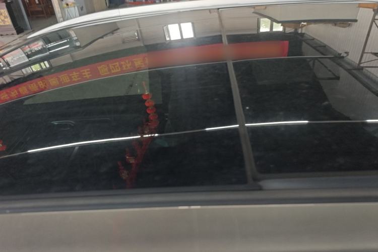 Used AION Y 2023 Younger Star Edition Roof
