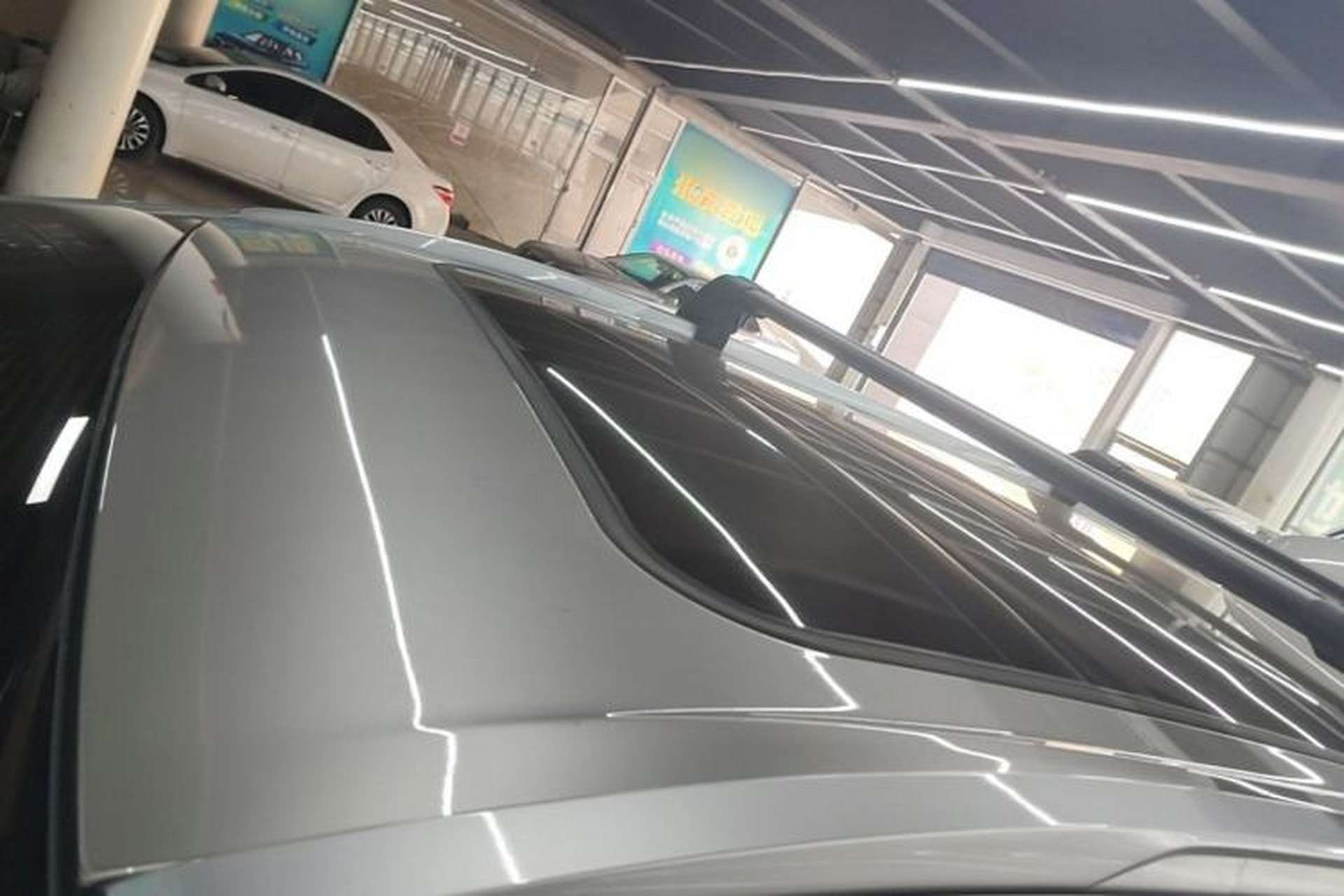 Used AION Y 2023 Younger Star Edition Roof
