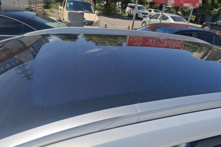 Used AION Y 2023 Younger Star Edition Roof