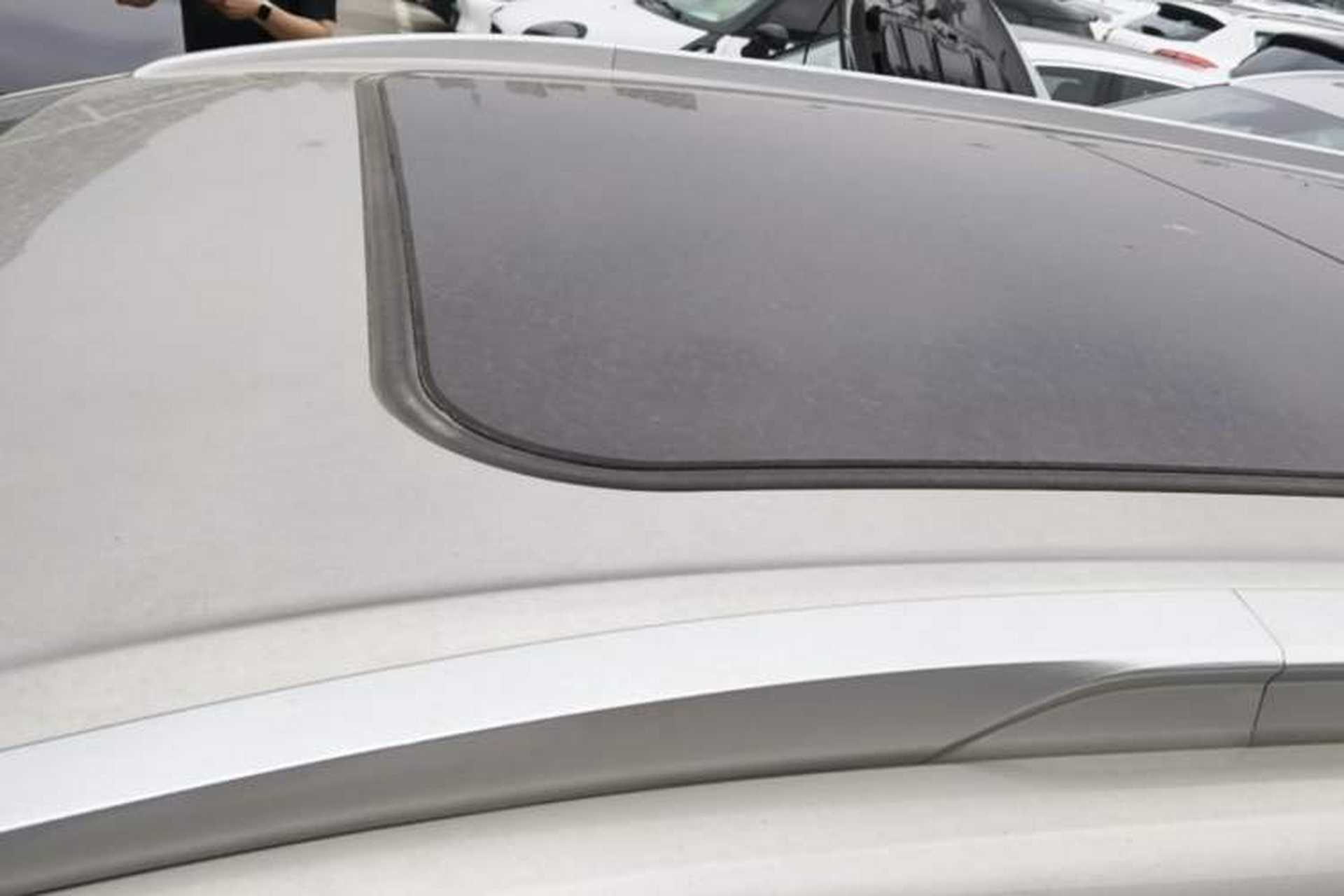 Used AION Y 2023 Plus 510 Smart Edition Roof