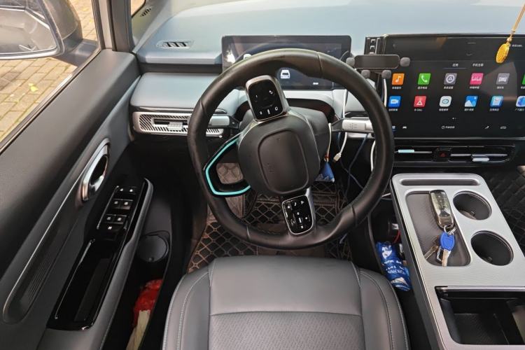 Used AION Y 2023 Plus 610 Smart Edition Ternary Lithium Steering Wheel
