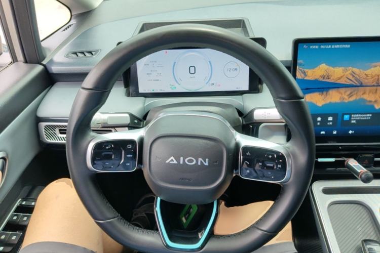 Used AION Y 2023 Plus 510 Executive Edition Steering Wheel