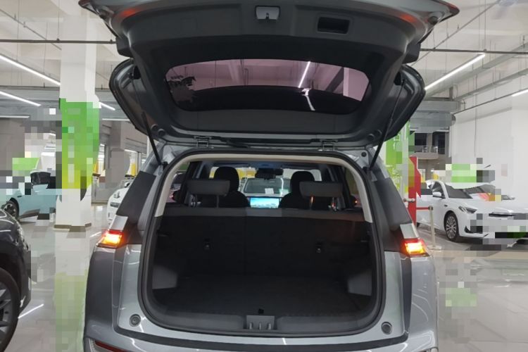 Used AION Y 2023 Younger Trunk