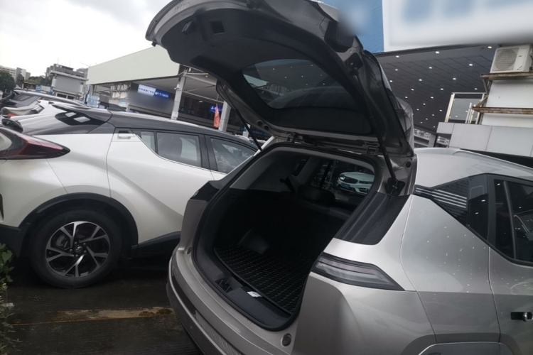Used AION Y 2023 Plus 510 Smart Edition Trunk