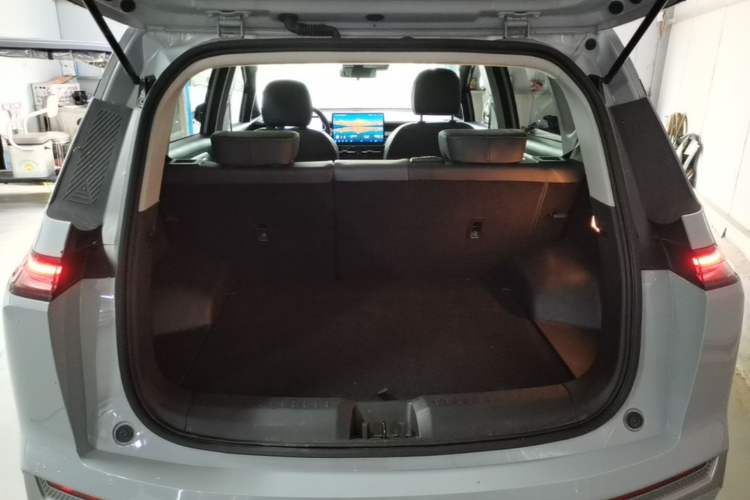 Used AION Y 2023 Plus 510 Smart Edition Trunk