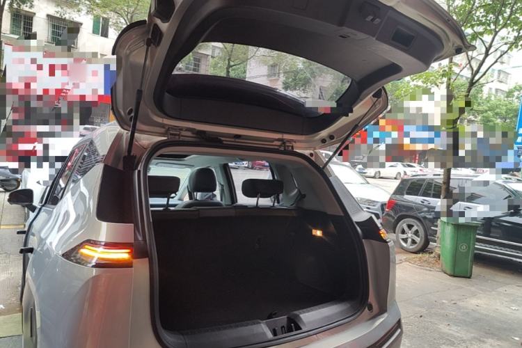 Used AION Y 2023 Younger Star Edition Trunk
