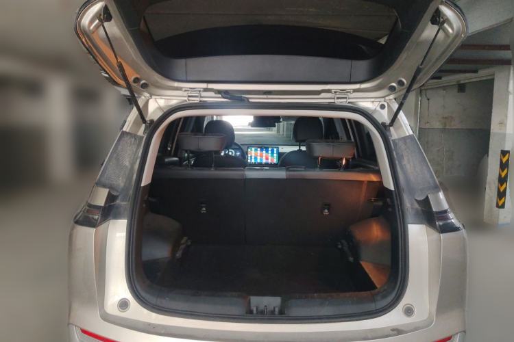 Used AION Y 2023 Younger Star Edition Trunk