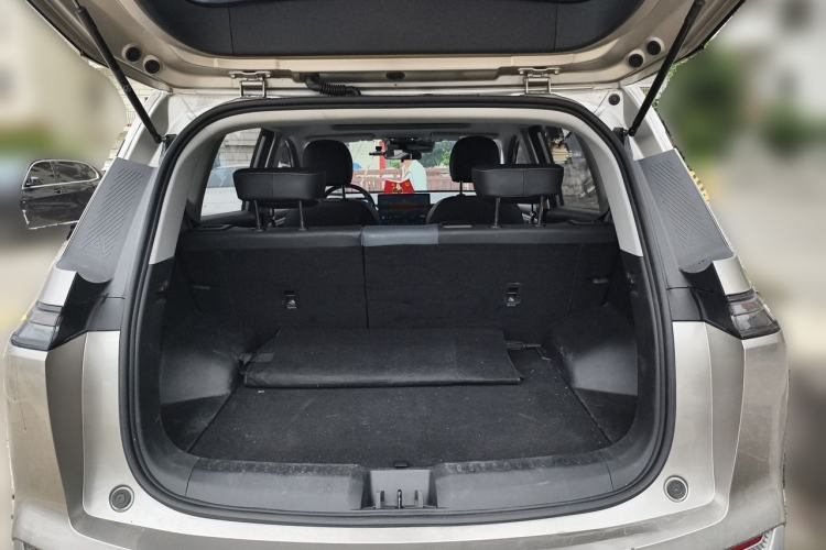Used AION Y 2023 Plus 510 Smart Edition Trunk