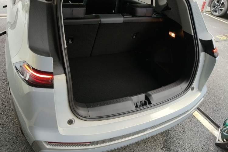 Used AION Y 2023 Younger Star Edition Trunk