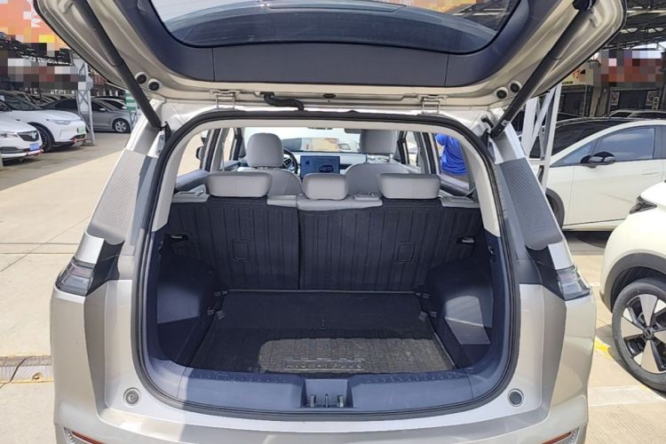 Used AION Y 2023 Plus 510 Tech Edition Trunk