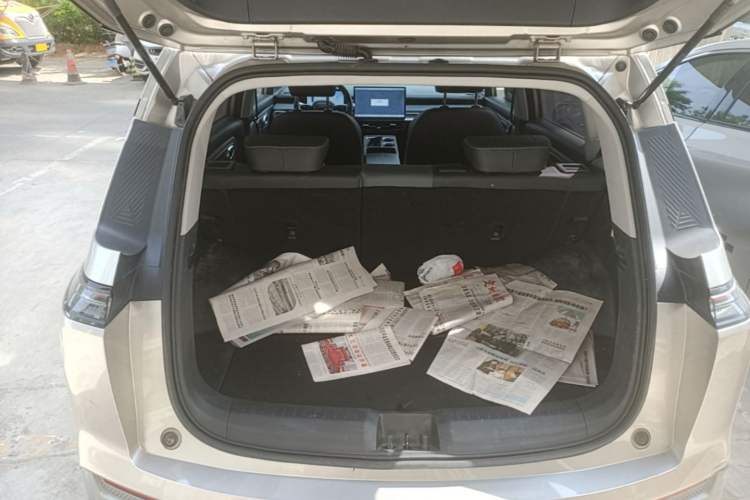 Used AION Y 2023 Plus 510 Smart Edition Trunk