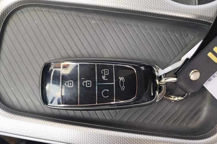 Used AION Y 2023 Plus 510 Tech Edition Vehicle Key