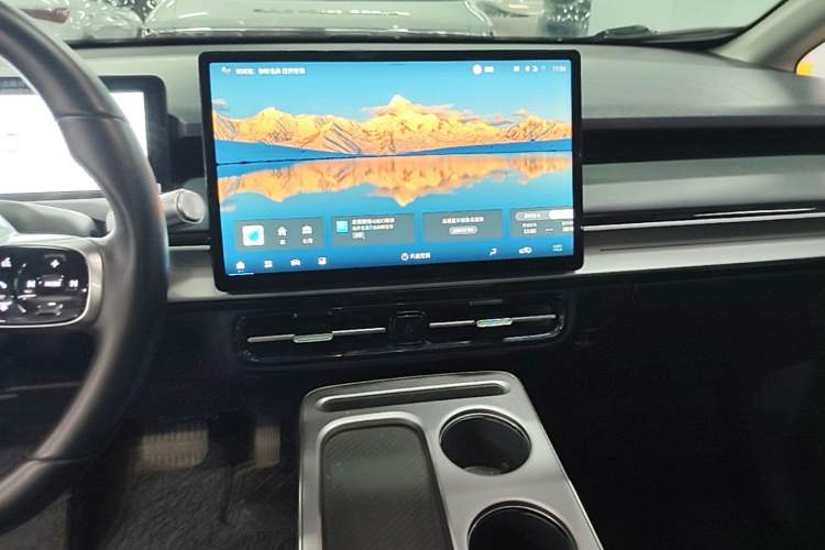 Used AION Y 2023 Plus 510 Smart Edition Audio And AC Panel