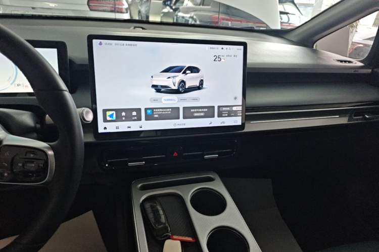 Used AION Y 2023 Plus 610 Smart Edition Ternary Lithium Audio And AC Panel