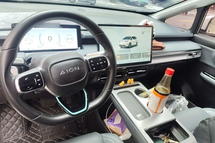 Used AION Y 2023 Plus 510 Smart Edition Center Console