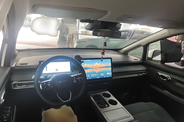 Used AION Y 2023 Plus 510 Enjoy Edition Center Console