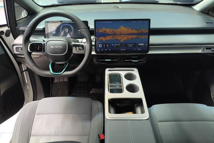 Used AION Y 2023 Plus 510 Enjoy Edition Center Console