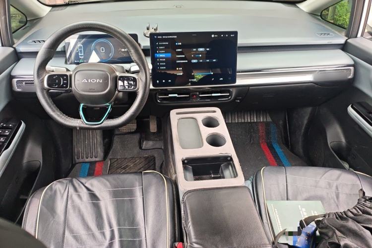 Used AION Y 2023 Plus 510 Smart Edition Center Console
