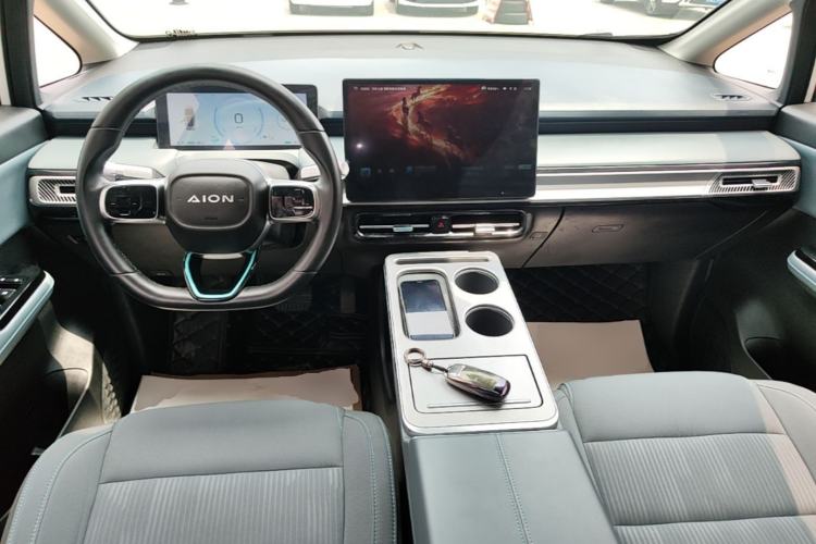 Used AION Y 2023 Younger Center Console