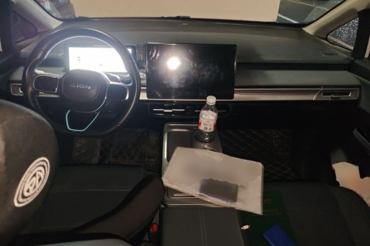 Used AION Y 2023 Plus 510 Smart Edition Center Console